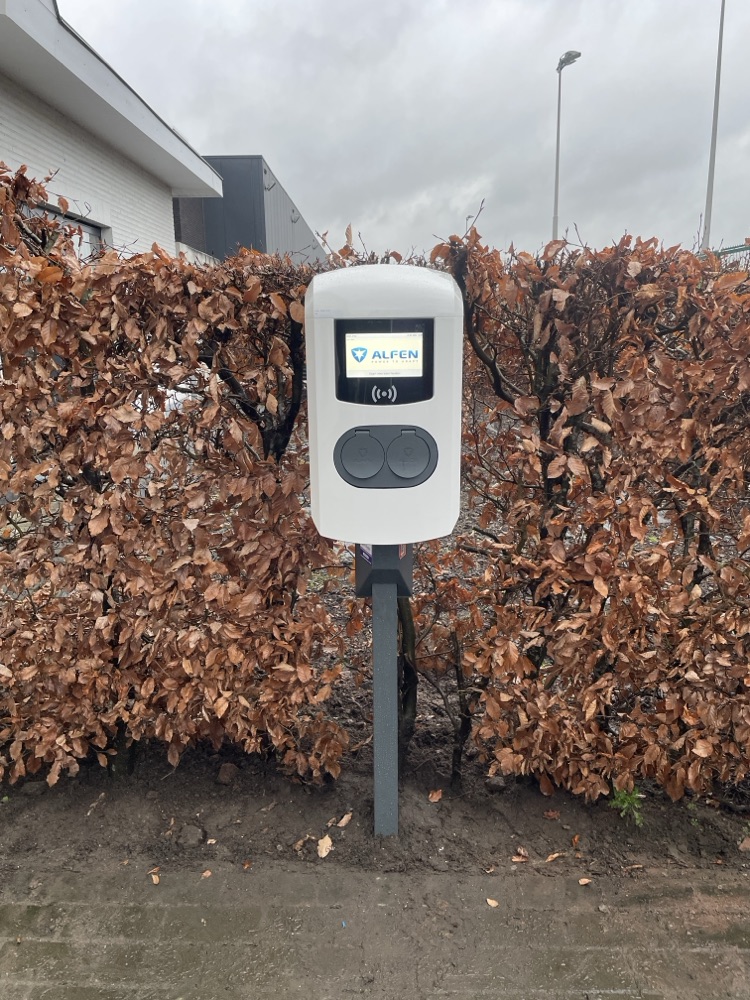 laadpalen installatie Hoogstraten 14-02-2024